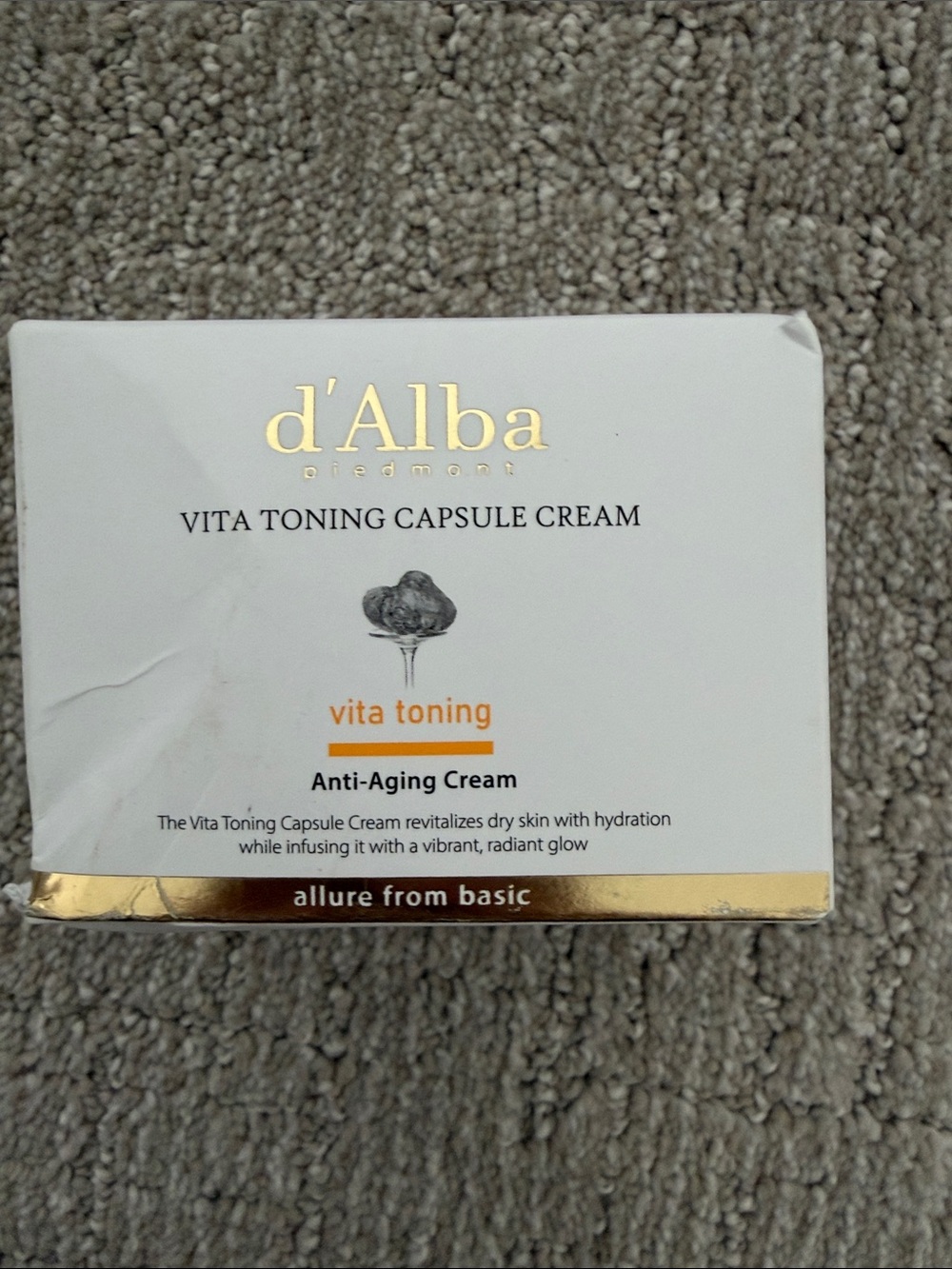 d'Alba Vita Toning Capsule Cream - White & Gold Anti-Aging Moisturizer